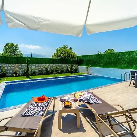Rmg Villas Fethiye 빌라 케메르